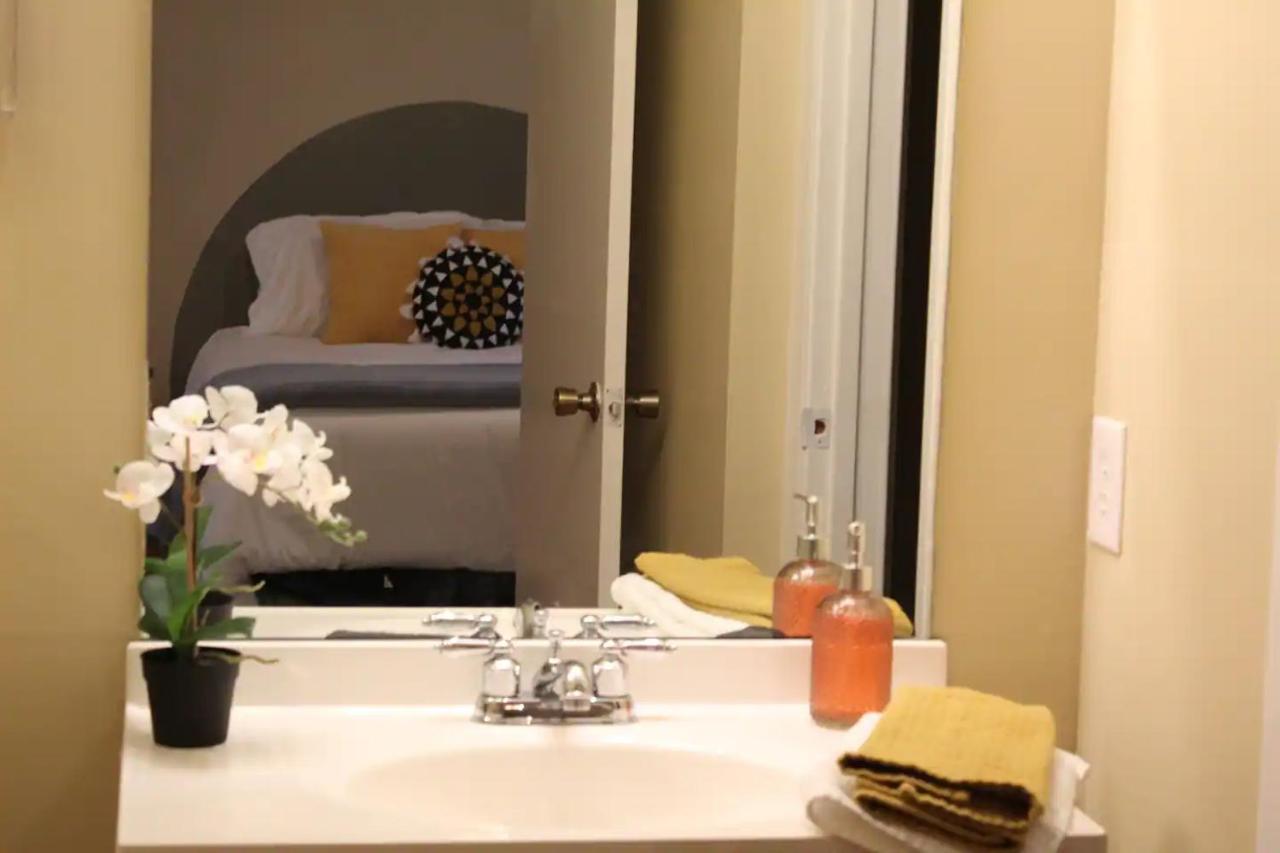 Centrally Located 3Br Overton Square Fast Wifi Free Parking Yes Pets Мемфис Экстерьер фото