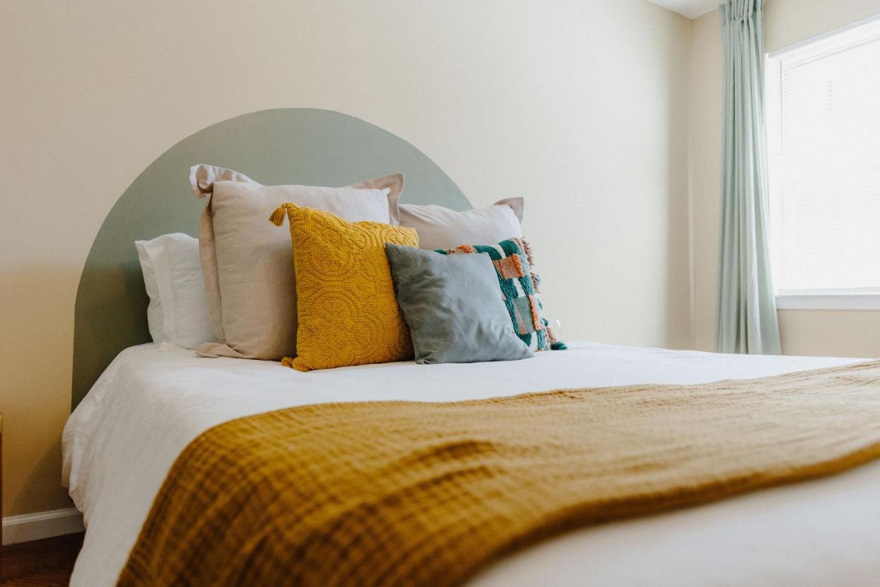 Centrally Located 3Br Overton Square Fast Wifi Free Parking Yes Pets Мемфис Экстерьер фото